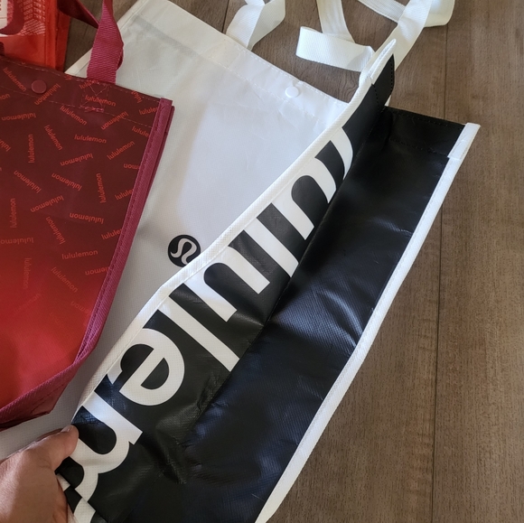 3 LULULEMON bags - Picture 2 of 3